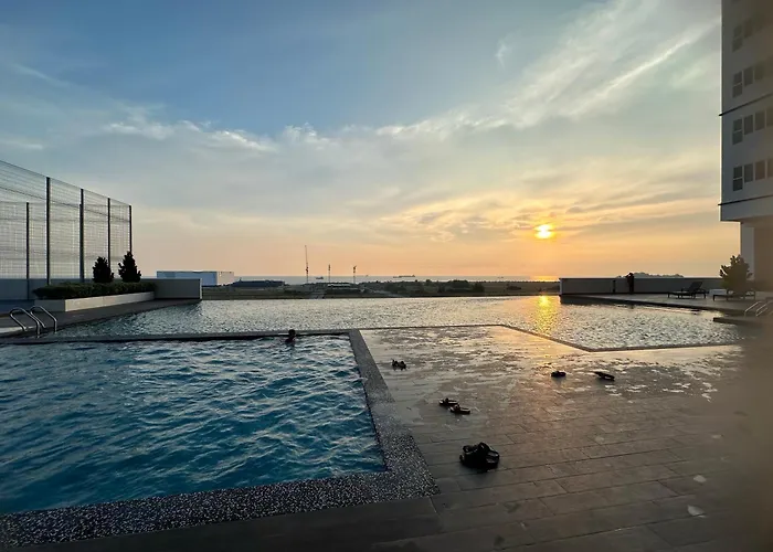 Seaview Amber Cove In Melaka Town