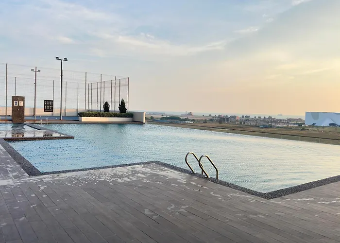Seaview Amber Cove In Melaka Town