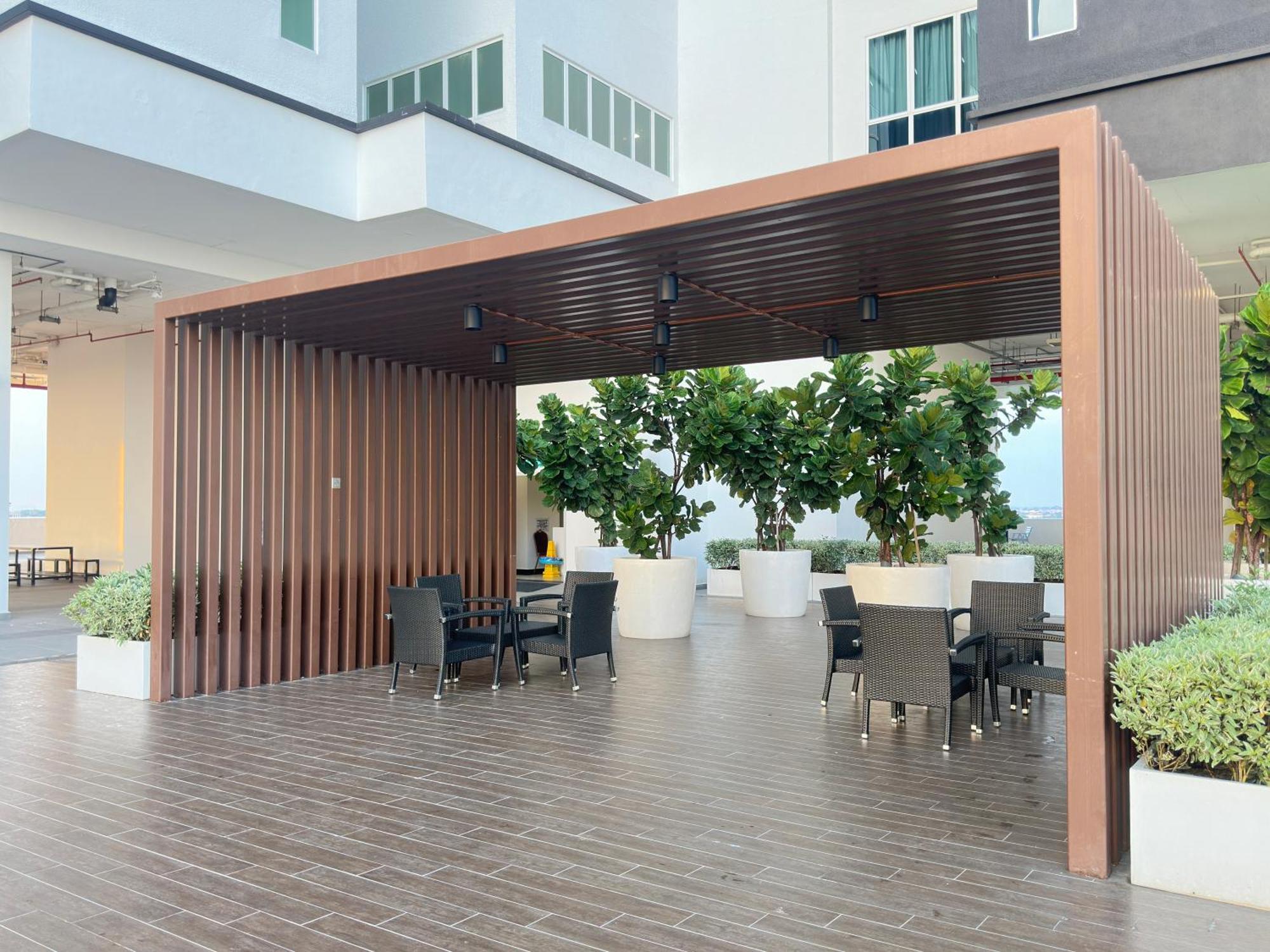 Apartment Seaview Amber Cove In Town